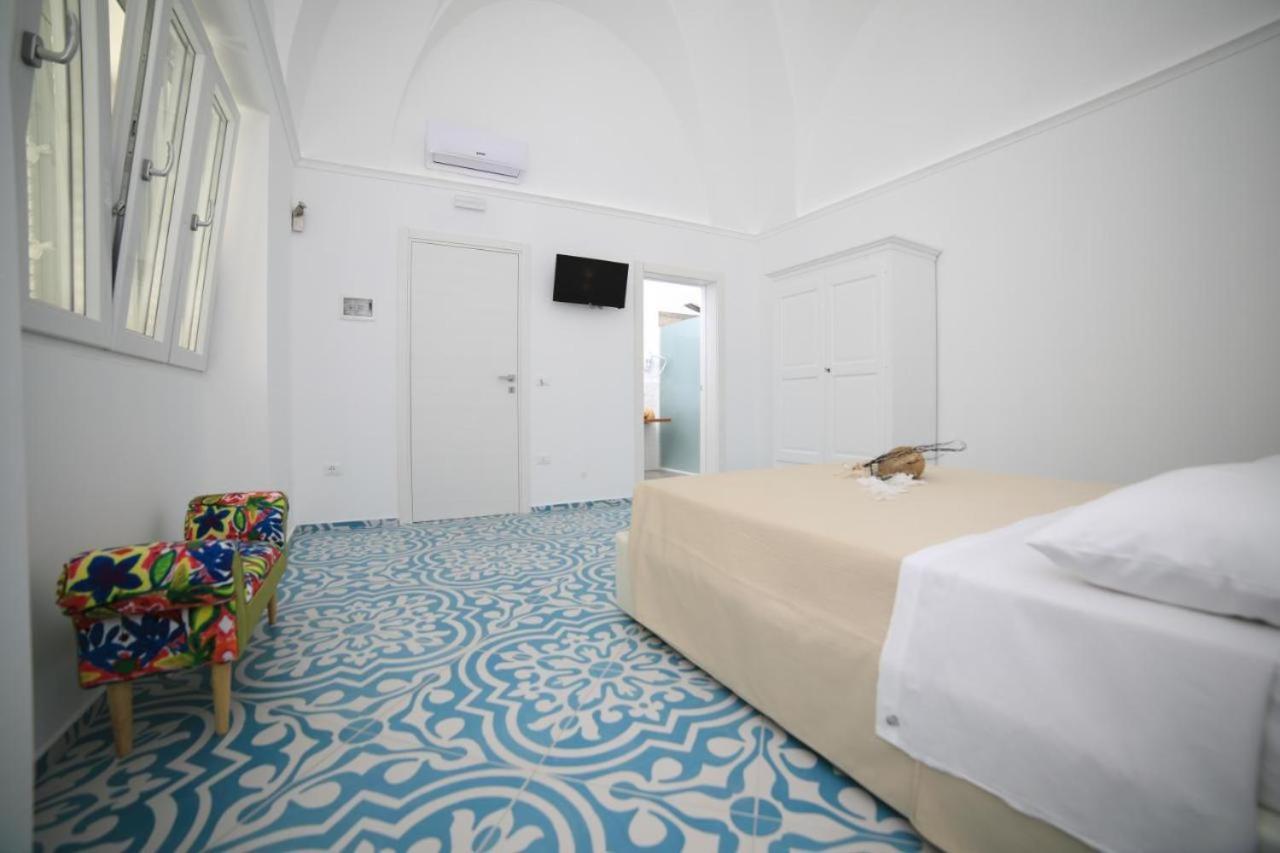 White Aurora Rooms Porto Cesareo Zewnętrze zdjęcie